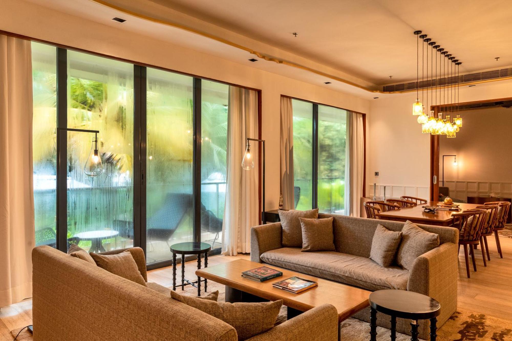 Azaya Beach Resort Goa Бенаулим Экстерьер фото