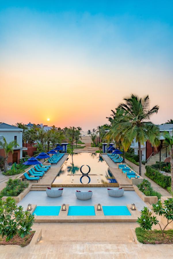 Azaya Beach Resort Goa Бенаулим Экстерьер фото