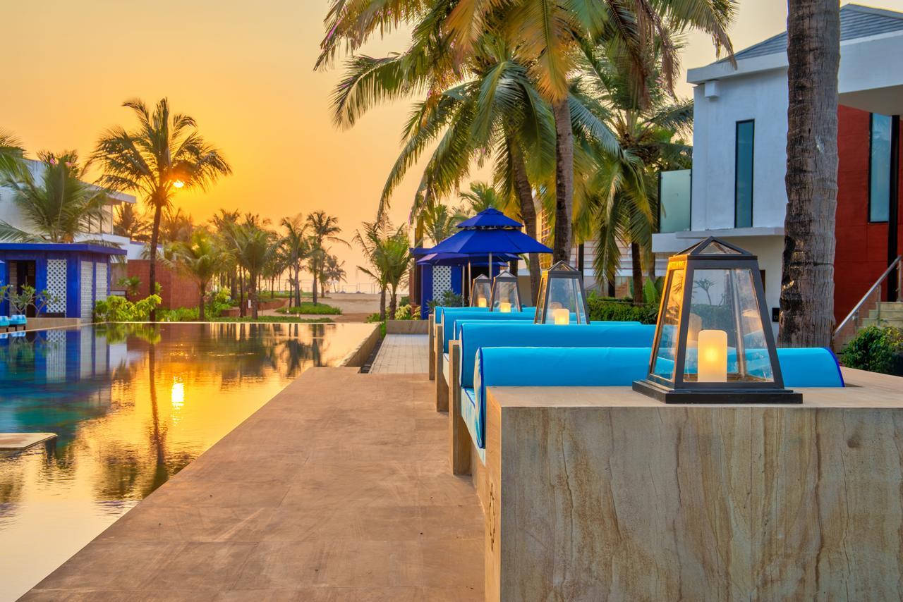 Azaya Beach Resort Goa Бенаулим Экстерьер фото