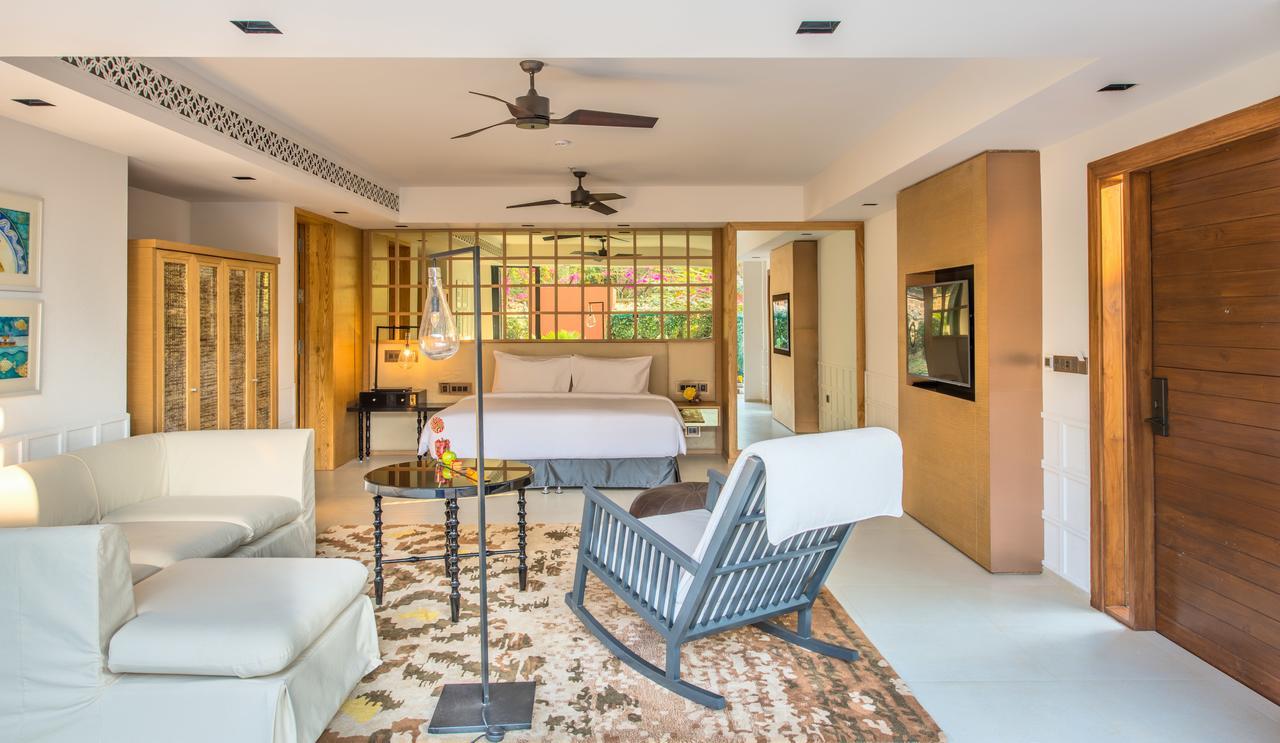 Azaya Beach Resort Goa Бенаулим Экстерьер фото
